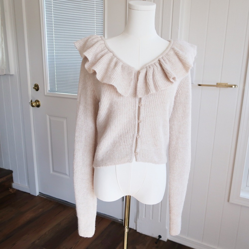 H&M Womens Ruffle Cardigan Sweater Size S Coquette Balletcore Knit Romantic Soft